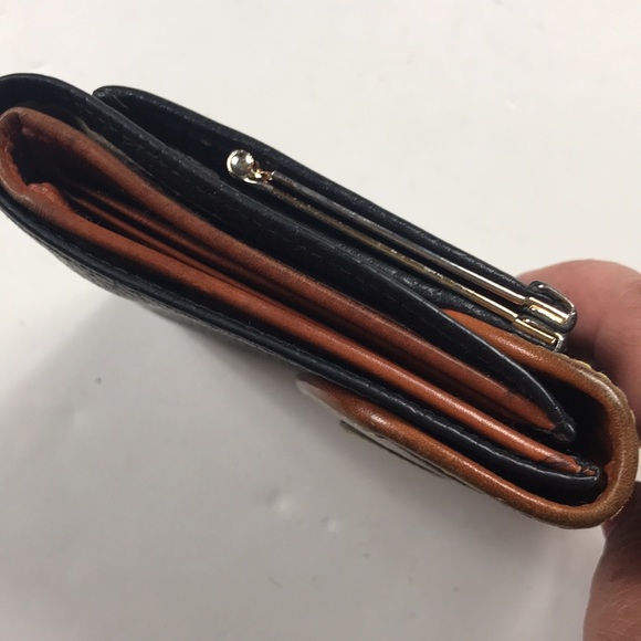 VINTAGE DOONEY AND BOURKE WALLET WOMEN BAG - Picture 3 of 15